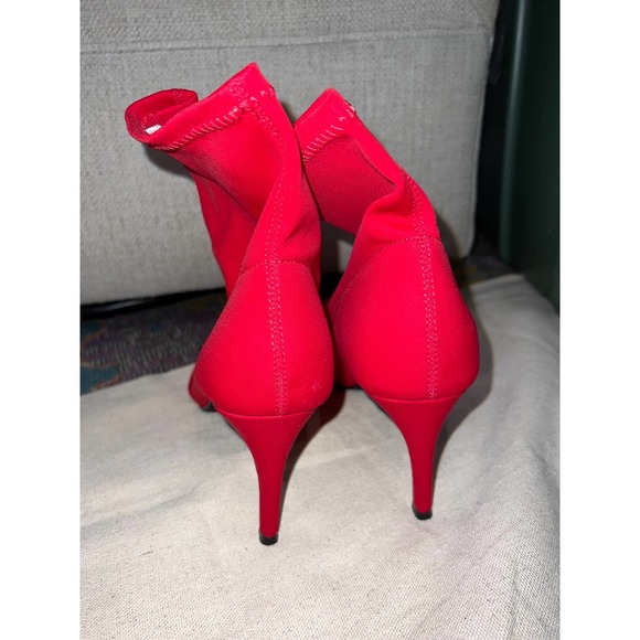 Target Red Pointed Toe Booties Size 9 Never Worn - Picture 3 of 5